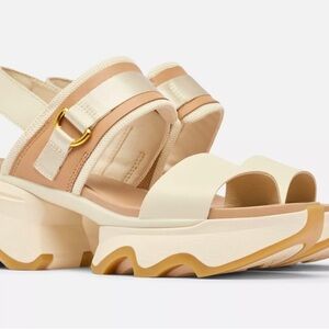 Sorel Cream and Tan platform Sandals